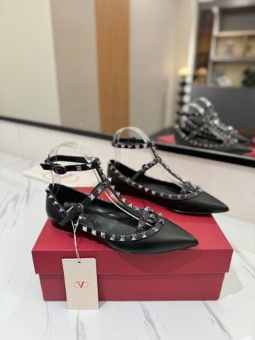 Giày bệt VALENTINOO*  Rockstud Flat