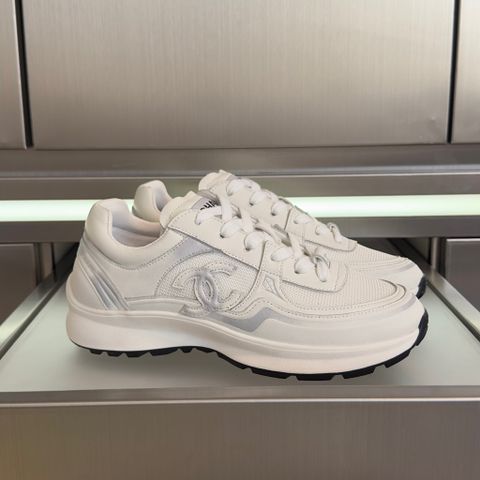 GIÀY SNEAKER NỮ CN PHIÊN BẢN 26C – FORM GỌN SANG, LOGO NỔI TINH TẾ