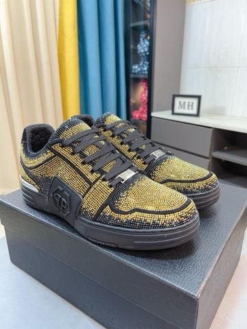 GIÀY SNEAKER NAM P P LOW-TOP PHỦ CRYSTAL STRASS