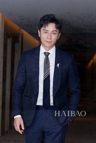 CÀ VẠT NAM Di*or* – LỤA JACQUARD MONOGRAM NAVY PHỐI SỌC THANH LỊCH