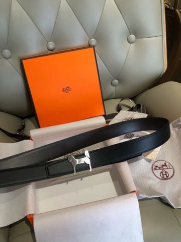 THẮT LƯNG NAM NỮ H M KHÓA NGỰA KIM LOẠI DÂY DA HAI MẶT 3,2CM