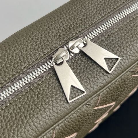 TÚI ĐEO CHÉO NAM NỮ B V INTRECCIATO CAMERA BAG