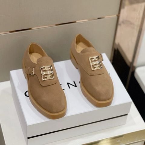 GIÀY NAM LOAFER GIV* MŨI VUÔNG DA LỘN KHÓA 4G