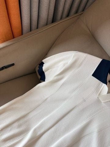ÁO POLO NAM LP DỆT JACQUARD HỌA TIẾT QUẢ TRÁM, CỔ PHỐI TƯƠNG PHẢN