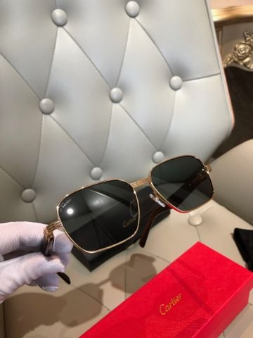 Kính nam Cartier*   – Đẳng cấp thời thượng, lịch lãm chuẩn quý ông