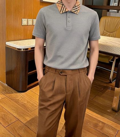 Polo nam mang tinh thần smart-casual rất dễ mặc: lịch sự