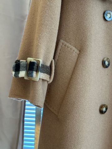 ÁO MĂNG TÔ NỮ BBR DÁNG TRENCH 2 HÀNG KHUY – ĐIỂM NHẤN KẺ BIỂU TƯỢNG