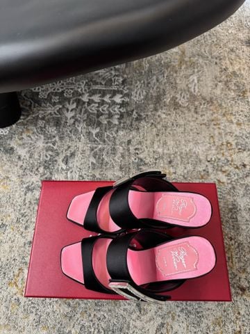 SANDAL CAO GÓT NỮ RV THIẾT KẾ TỐI GIẢN SANG TRỌNG – ĐIỂM NHẤN KHÓA SIGNATURE