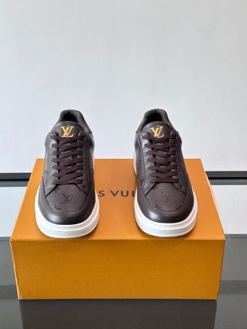 GIÀY THỂ THAO NAM L V BEVERLY HILLS PHOM SANG GỌN MONOGRAM DẬP NỔI