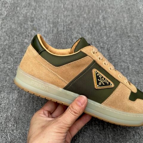 SNEAKER NAM PRD DÒNG DOWNTOWN PHỐI RE-NYLON VÀ DA LỘN BÊ TAM GIÁC MEN BIỂU TƯỢNG