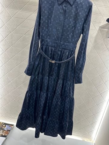 ĐẦM SƠ MI NỮ L V HOẠ TIẾT MONOGRAM – CHIẾT EO DÂY ĐAI, PHOM DÀI TÔN DÁNG