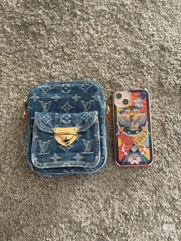 TÚI ĐEO CHÉO NAM NỮ L V FAIRFAX POCHETTE MONOGRAM DENIM