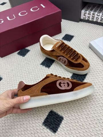 GIÀY NAM NỮ GUC* SNEAKER DA LỘN NÂU – PHIÊN BẢN 2025