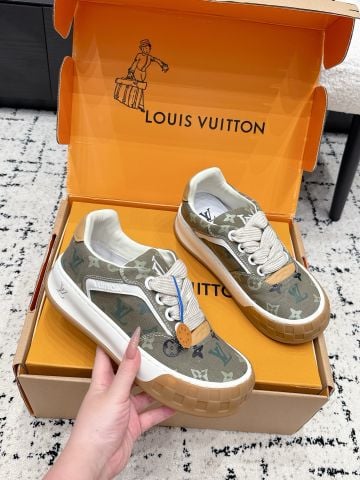 GIÀY SNEAKER NAM NỮ L V PHOM SKATE 90S ĐẾ DÀY MONOGRAM CANVAS –