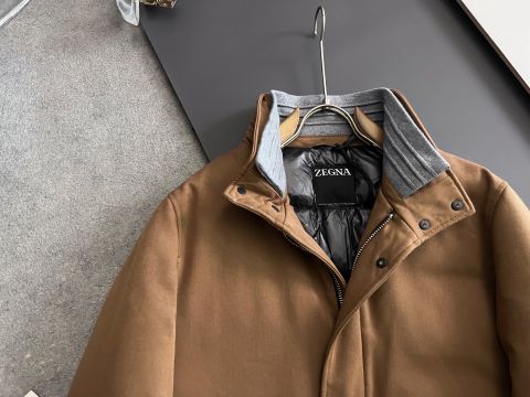 ÁO KHOÁC PHAO NAM DÁNG CỔ BẺ – LÔNG NGỖNG TRẮNG THƯỢNG HẠNG,