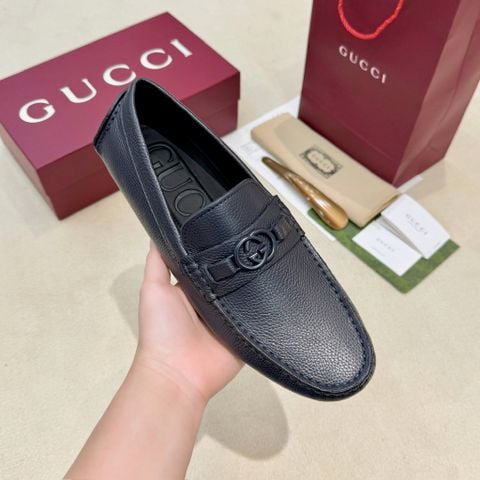 GIÀY MOCCASSIN NAM GC DA HẠT PHỐI LOGO VÒNG ĐÔI DÁNG SLIP-ON LỊCH LÃM