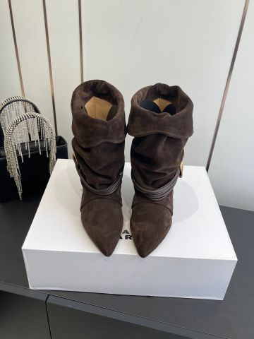 BOOT NỮ ISAM* GÓT KITTEN CỔ NHÚN DA LỘN NÂU – MŨI NHỌN THANH LỊCH