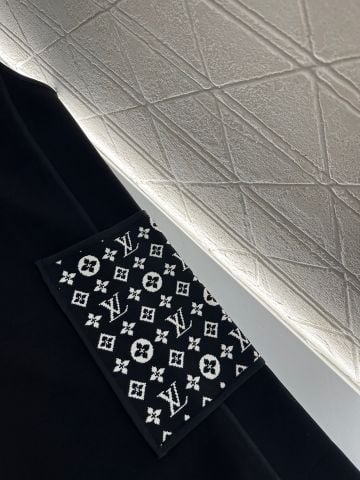 ĐẦM NỮ L*V  DÁNG SUÔNG TÚI MONOGRAM