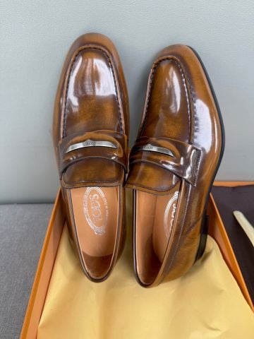 GIÀY NAM LOAFER TOD* DA BÒ BÓNG FORM SLIM THANH LỊCH