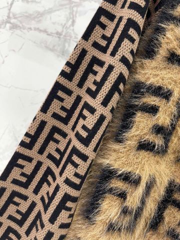 ÁO LEN NỮ FENDI*  LÔNG MỀM HOẠ TIẾT FF SANG TRỌNG*