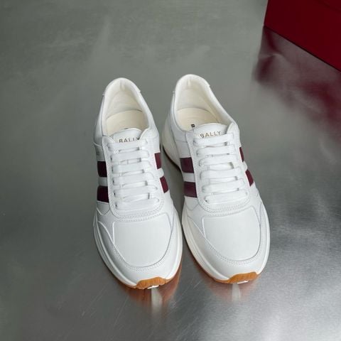 GIÀY SNEAKER NAM B L DA BÊ TRƠN PHỐI SỌC ĐỎ KINH ĐIỂN