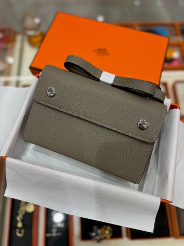 TÚI VÍ UNISEX HERM* SNAP WALLET EPSOM ĐEO CHÉO THANH LỊCH