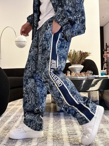 BỘ ĐỒ NAM DI*R HỌA TIẾT TOILE – THU ĐÔNG 2025