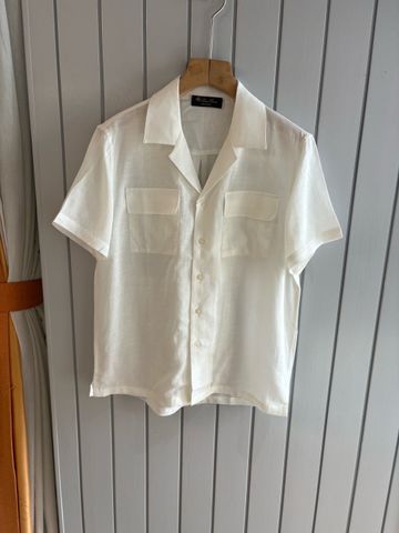 ÁO SƠ MI NAM L P LINEN RESORT SHIRT – CỔ CUBAN, TÚI HỘP NẮP GẬP, PHOM RELAXED TAILORING