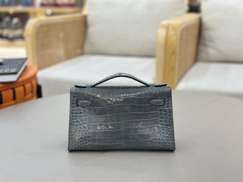 TÚI XÁCH NỮ H* KELLY 22 DA CÁ SẤU NILE BÓNG MÀU RƯỢU VANG