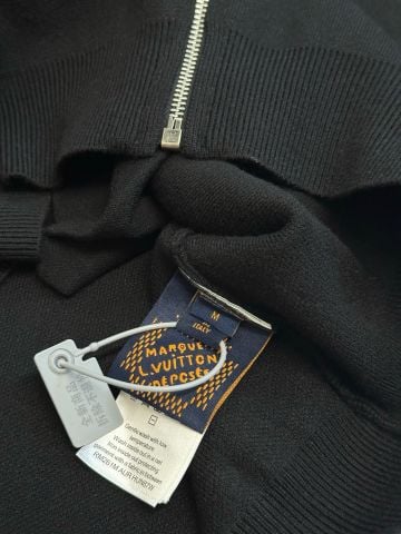 ÁO KHOÁC DỆT KIM NAM L V PHOM BLOUSON PHỐI CHI TIẾT DA