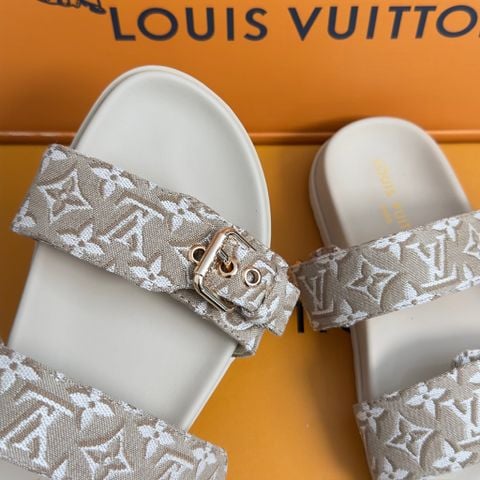 DÉP QUAI NGANG NAM NỮ L V ISOLA COMFORT MULE MONOGRAM DENIM