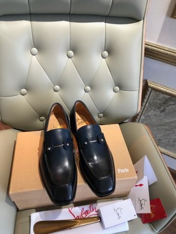 GIÀY NAM LOAFER CL DA TRƠN XANH NAVY – ĐẾ ĐỎ ĐẶC TRƯNG, PHONG CÁCH DOANH NHÂN