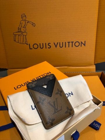 VÍ THẺ UNISEX LV* MAGNET MONOGRAM V-CUT