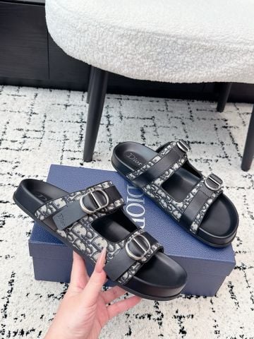 DÉP NAM D* AQUA SANDAL OBLIQUE JACQUARD 2 KHÓA KIM LOẠI