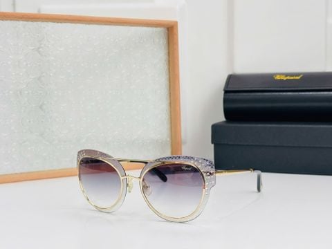 KÍNH MẮT NỮ CHOP PHIÊN BẢN ĐÍNH PHA LÊ SANG TRỌNG – FORM MẮT MÈO THỜI THƯỢNG