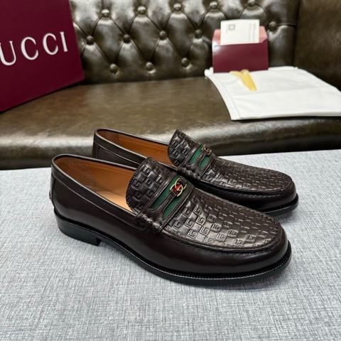 GIÀY NAM LOAFER GC DA BÊ DẬP MONOGRAM PHỐI WEB KIM LOẠI SANG TRỌNG
