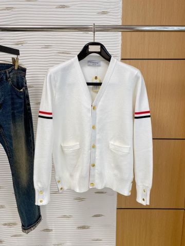 ÁO KHOÁC LEN CARDIGAN NAM TB CỔ V CÚC LOGO