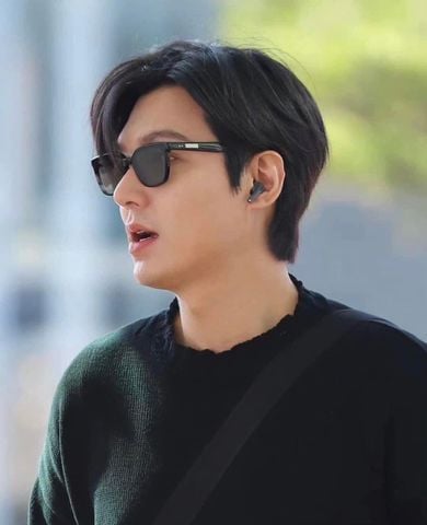 KÍNH MẮT UNISEX GM MONDO FORM CHỮ NHẬT BẢN TO – TEM KIM LOẠI SIGNATURE