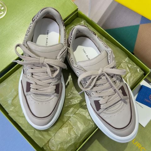 GIÀY THỂ THAO NỮ TB STAGE ĐẾ DÀY MONOGRAM CỔ ĐIỂN