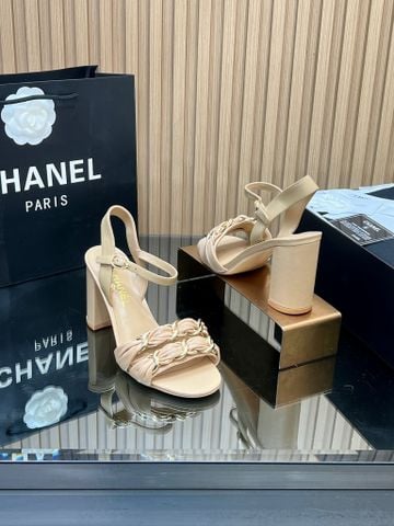 SANDAL CAO GÓT NỮ CN DA CỪU MỀM MỊN QUAI XÍCH VÀNG SANG TRỌNG PHOM GÓT VUÔNG TÔN DÁNG
