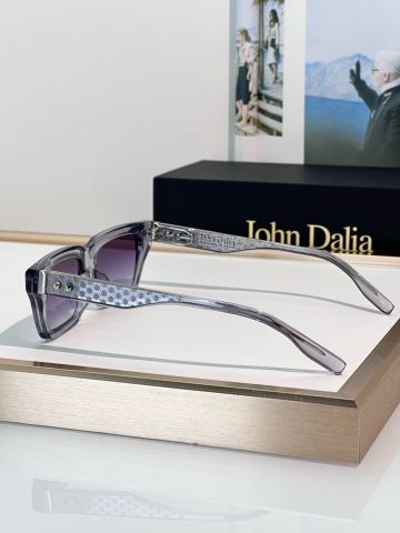 KÍNH RÂM NAM NỮ J D RECTANGULAR FRAME – GỌNG VUÔNG BẢN DÀY TÔN MẶT, DẤU ĐINH KIM LOẠI SẮC NÉT