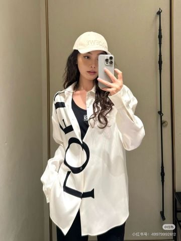 SƠ MI NAM NỮ L W SILK LOGO PRINT SHIRT – FORM RELAXED DRAPE MỀM