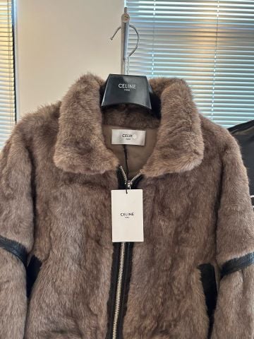 ÁO KHOÁC NỮ CLN DÁNG CROPPED LÔNG MỀM MỊN