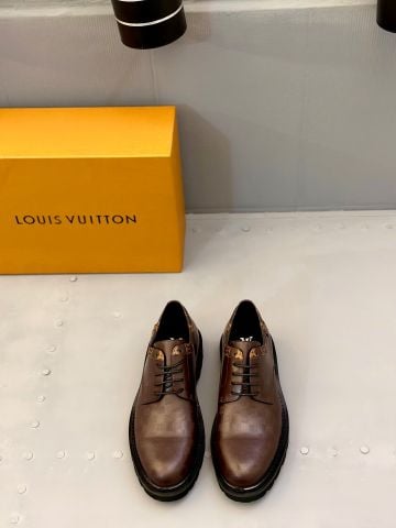 GIÀY NAM L*V  DA BÒ NÂU ĐẾ CAO PHỐI HỘP SANG TRỌNG*