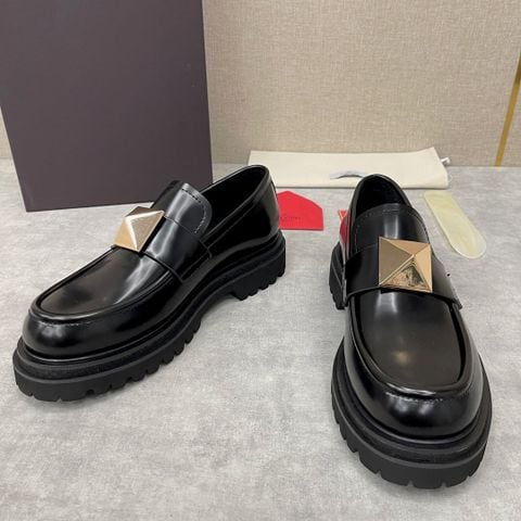 GIÀY NAM LOAFER VT ĐẾ DÀY VLOGO KIM LOẠI PHOM KHỐI ẤN TƯỢNG