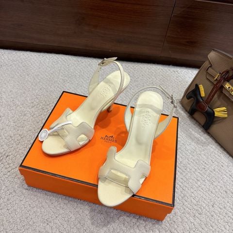 SANDAL CAO GÓT NỮ H M DÁNG H BIỂU TƯỢNG