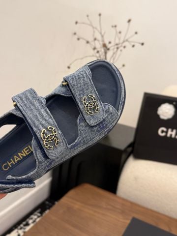 SANDAL NỮ CN ĐANIM SIGNATURE – QUAI DÁN 3D LOGO VÀNG, FORM ÔM CHÂN ÊM ÁI