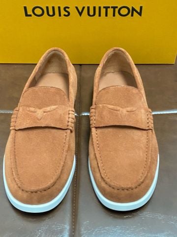 SLIP ON NAM DA BÒ LỚP ĐẦU BỀ MẶT SUEDE – PHOM PENNY BUSINESS, ĐẾ CAO SU