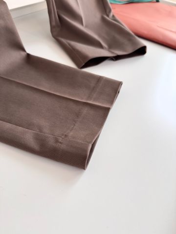 QUẦN ÂU NAM LP PHOM ỐNG ĐỨNG NHẸ – CHẤT LIỆU LYOCELL PHA COTTON SỢI DÀI