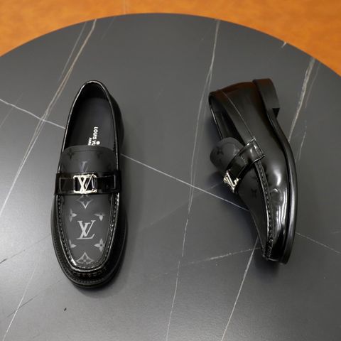 GIÀY MOCCASIN NAM L V – LOAFER LÁI XE DÁNG THANH LỊCH